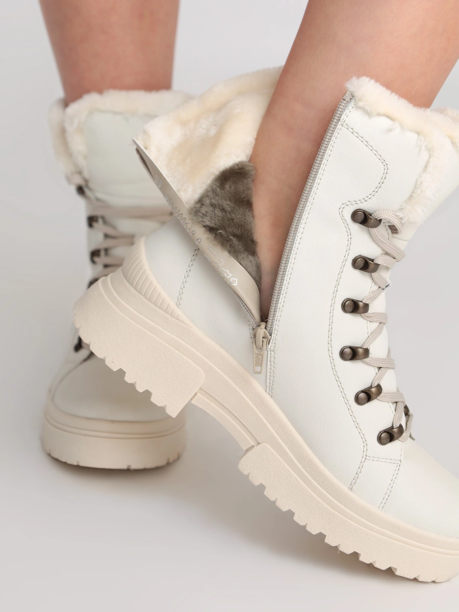 Белые кожаные ботинки